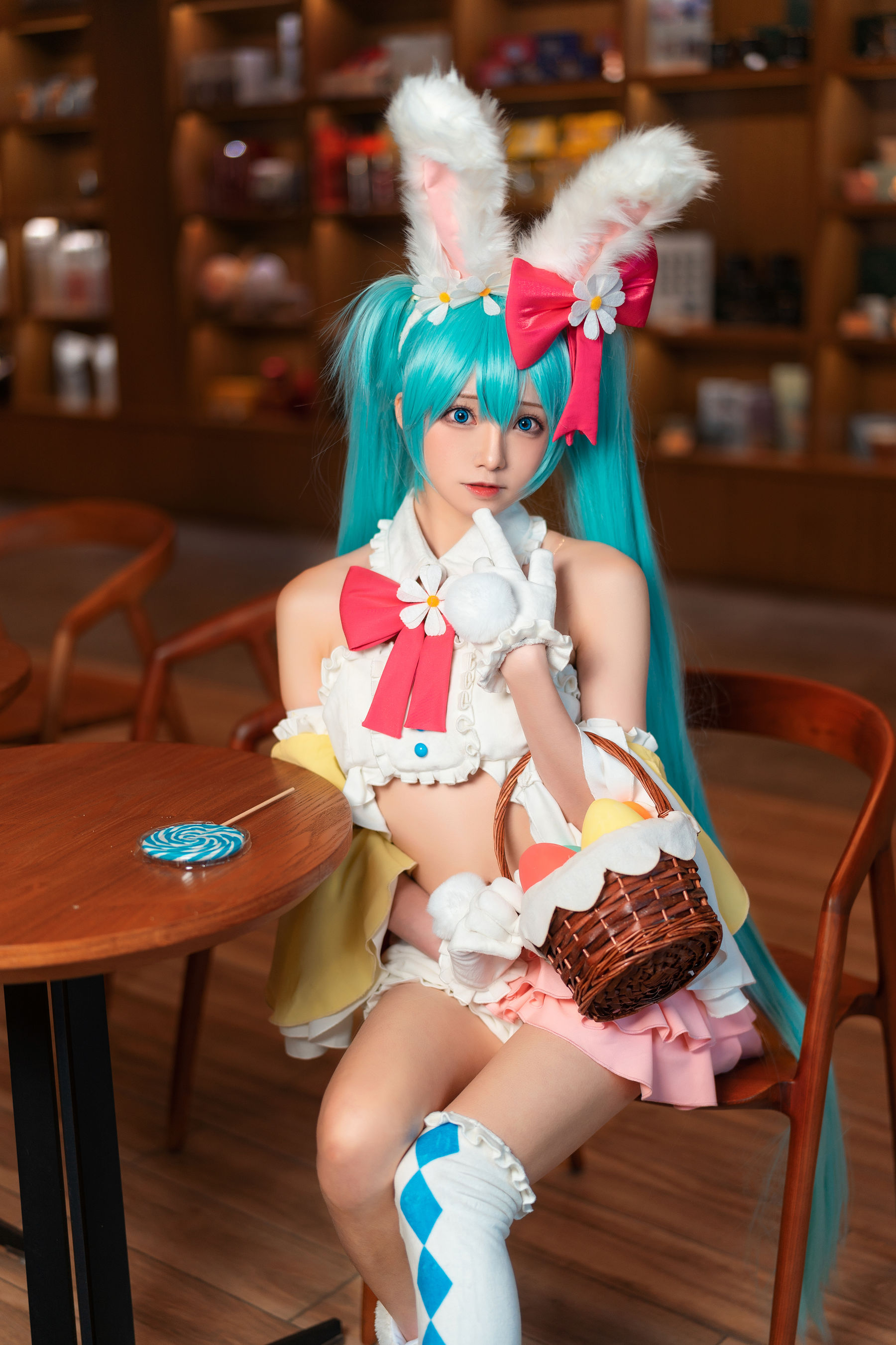 [网红COSER写真] 动漫博主Kitaro_绮太郎 – 初音兔女郎 套图-旭达资源网